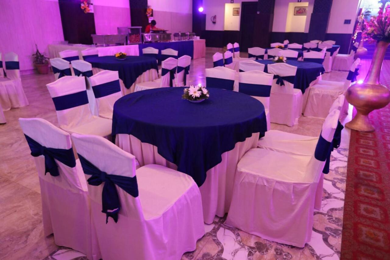 Vijay Paradise Lucknow Exterior foto